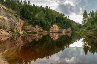 Smilšu klintis Gaujas Nacionālajā parkā